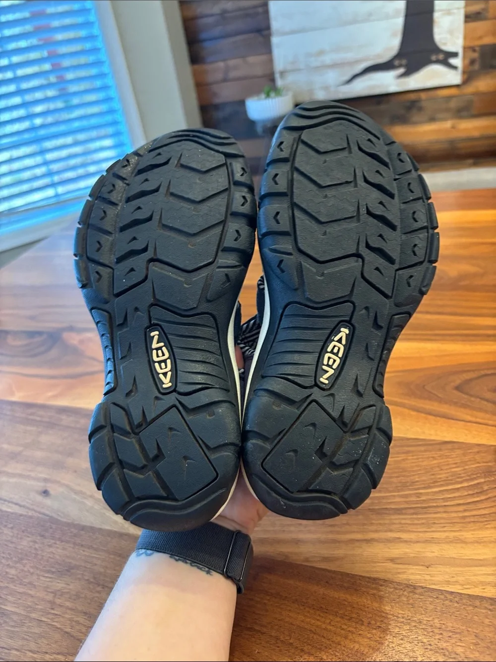 Keen Blue White Newport Water Sandals Women’s Size 7